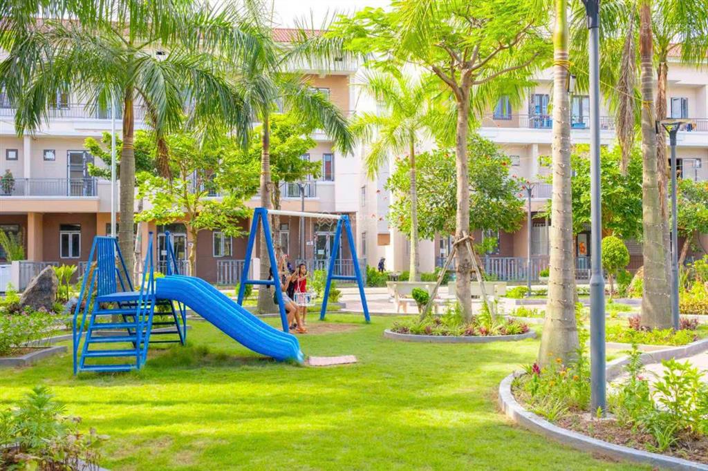 Bán gấp căn centa 75m2 ngay cổng ra vào cần bán gấp, giá tốt tt 3,55 tỷ cho khách thiện chí