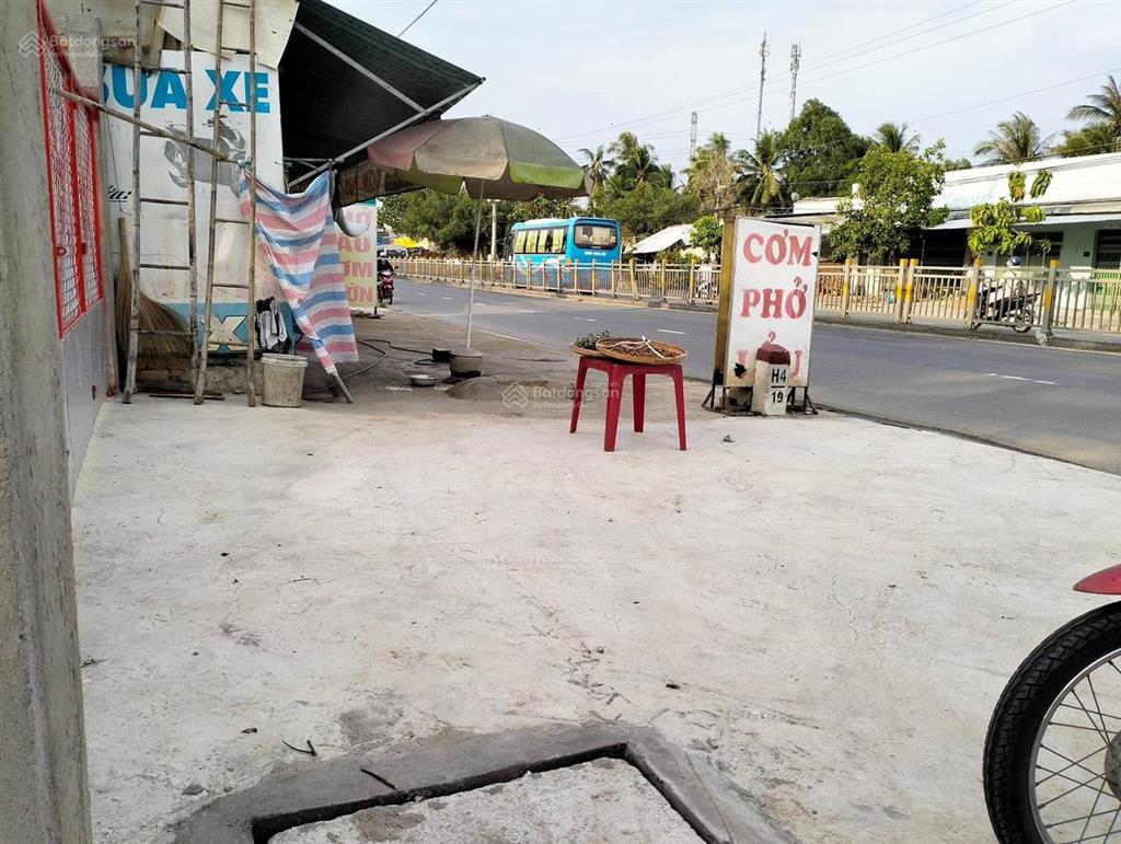 Bán đất mặt tiền quốc lộ 60. giữa bùng binh hàm luông và cầu cái cấm phường bến tre, vĩnh long