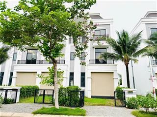 Bán căn nhà đường d6 vị trí đẹp nhất 1,95 tỷ, 100m2, đối diện tttm, sổ hồng riêng.  0961 571 ***