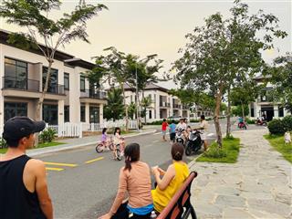 Cần bán lại căn nhà phố 1 trệt 1 lầu phúc an ashita giá 1,8 tỷ diện tích căn 100m2