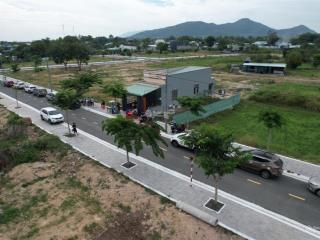 Mặt tiền đường nhựa 10x20=200m2 full thổ cư, gần vòng xoay tl 44b.