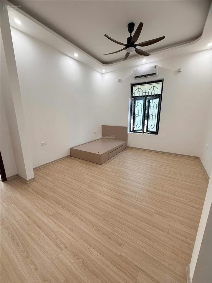 40m tổng 2p ngủ ,khách bếp sổ đỏ sẵn giao dịch khu vực tiện ích gập tràn