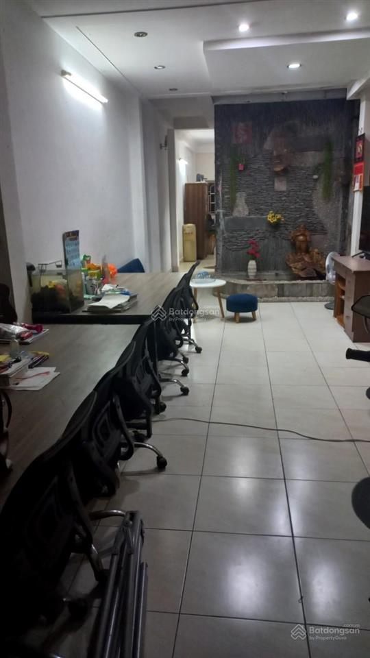 Bán gấp nhà hẻm nguyễn văn lượng sân vườn rộng và hẻm nhựa lớn đang làm văn phòng