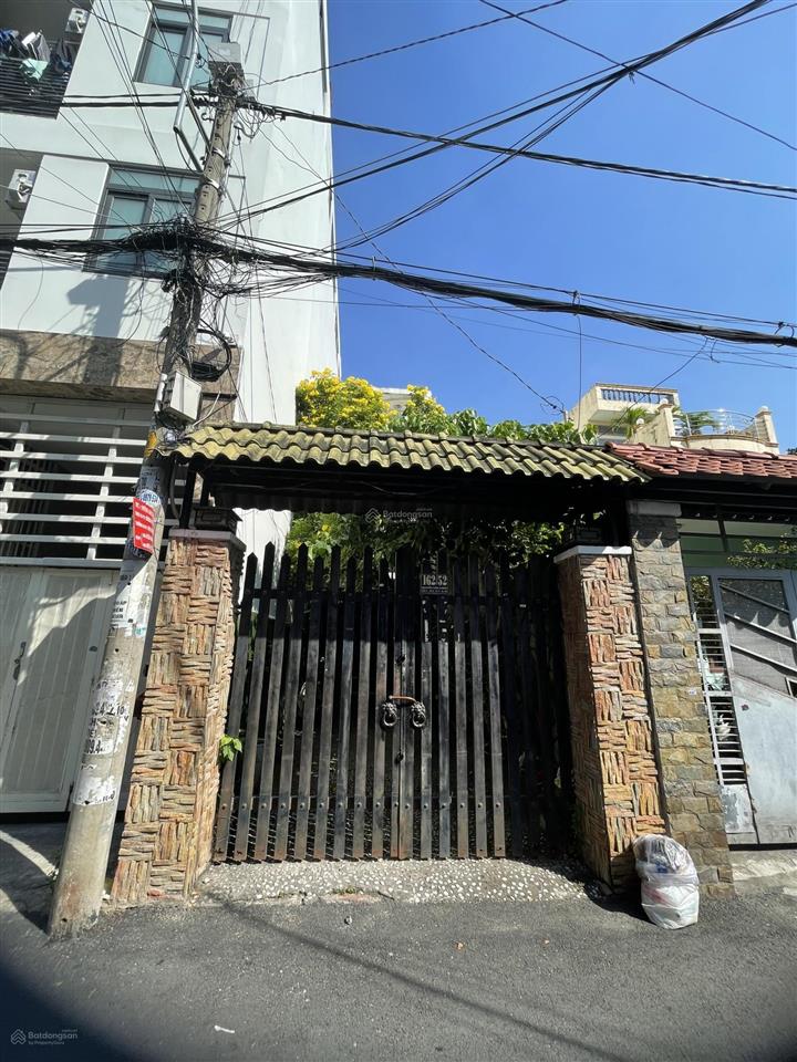 Bán gấp nhà hẻm nguyễn văn lượng sân vườn rộng và hẻm nhựa lớn đang làm văn phòng