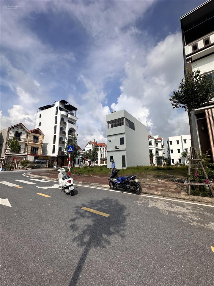 Đất đấu giá huỳnh cung, tam hiệp, giáp tây nam linh đàm, đường phan trọng tuệ, thanh trì