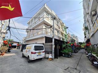Nhà góc rộng rãi, thoáng mát 4pn  3wc hẻm xe hơi, phước kiển