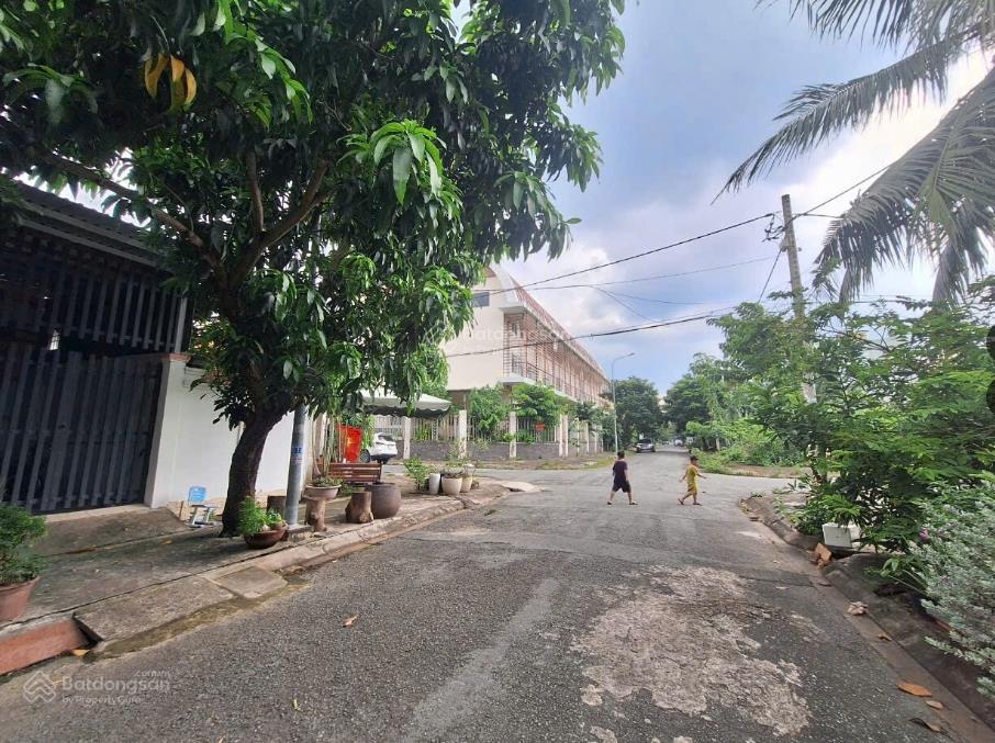 Bán lô đất 140m2, xây dựng tự do, đường 12m hẻm 512 nguyễn văn tạo.