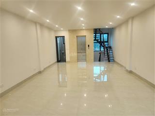 Cho thuê 3 tầng làm văn phòng  dt 164 m2  kinh doanh thuận lợi