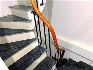 Bán nhà mặt phố thái thịnh, 2 mặt tiền, dt 45m2, kinh doanh, 5 tầng thông sàn, giá 21 tỷ