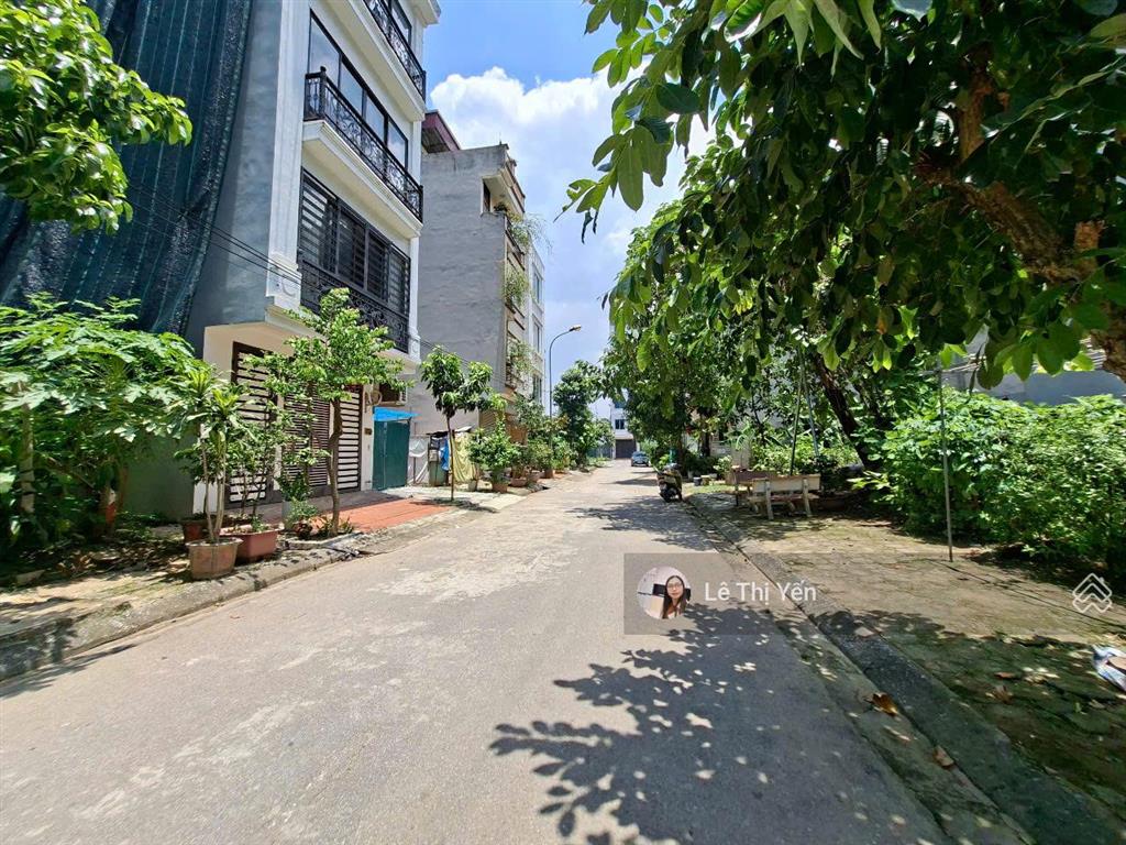 Bán đất khu dv yên nghĩa hà đông 50m2 x mặt tiền 5m, đường 11m ô tô tránh, vỉa hè. giá 11,5 tỷ