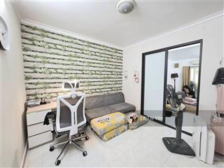 Cần bán căn hộ tập thể nhà a nghĩa tân, cầu giấy 50m2 giá 3,45 tỷ có sổ đỏ riêng