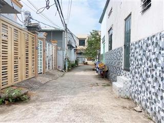 Bán đất tặng nhà cạnh ubnd p. long trường 91.6 m2 giá 3.9 tỷ