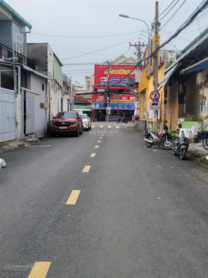 Bán đất đường số 6, p long trường. 80 m2 ngang 5,1m. giá 4,6 tỉ.