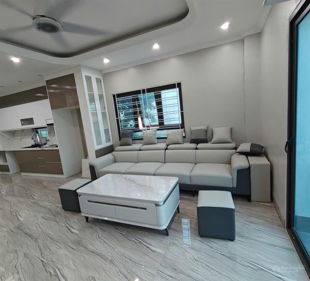 Bán nhà đẹp thạch bàn cổ linh, 40m², 6 tầng thang máy, ô tô vào nhà, gần aeon, giá 13,7tỷ