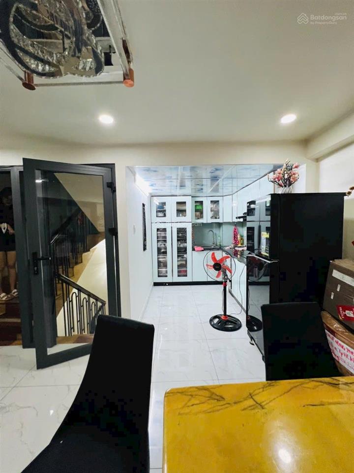 Bán nhà mặt tiền 478 lê hồng phong p.1 q.10