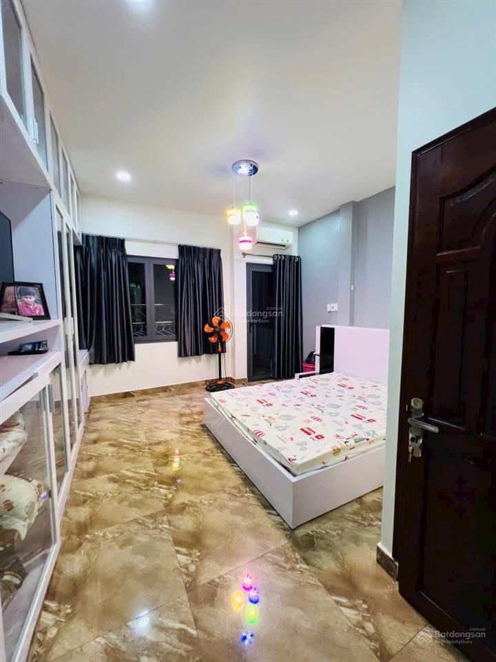 Bán nhà mặt tiền 478 lê hồng phong p.1 q.10