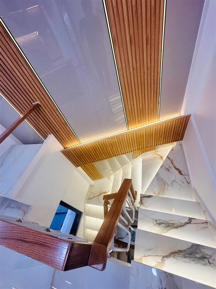 Bán nhà góc 2 mặt tiền hòa hưng p. 13 q. 10 giá chỉ 5,9 tỷ