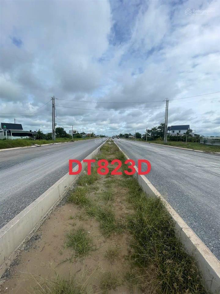 Bán đất dt 130m2 tại đt 823d, đức hòa, long an, giá siêu hời 950 triệu