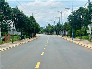 Hạ giá sốc! đất mặt tiền đường lớn lê duẩn thị trấn đất đỏ 32m ( cách biển 5p)  giá 2 tỷ 050