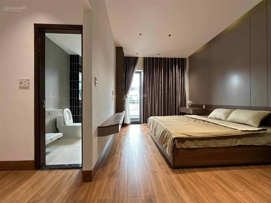 Bán nhà! phố chùa láng, lô góc thoáng sáng, mặt ngõ thông kinh doanh, cách ô tô 30m, dt 39m2 * 5t