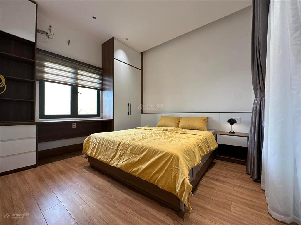 Bán nhà! phố chùa láng, lô góc thoáng sáng, mặt ngõ thông kinh doanh, cách ô tô 30m, dt 39m2 * 5t