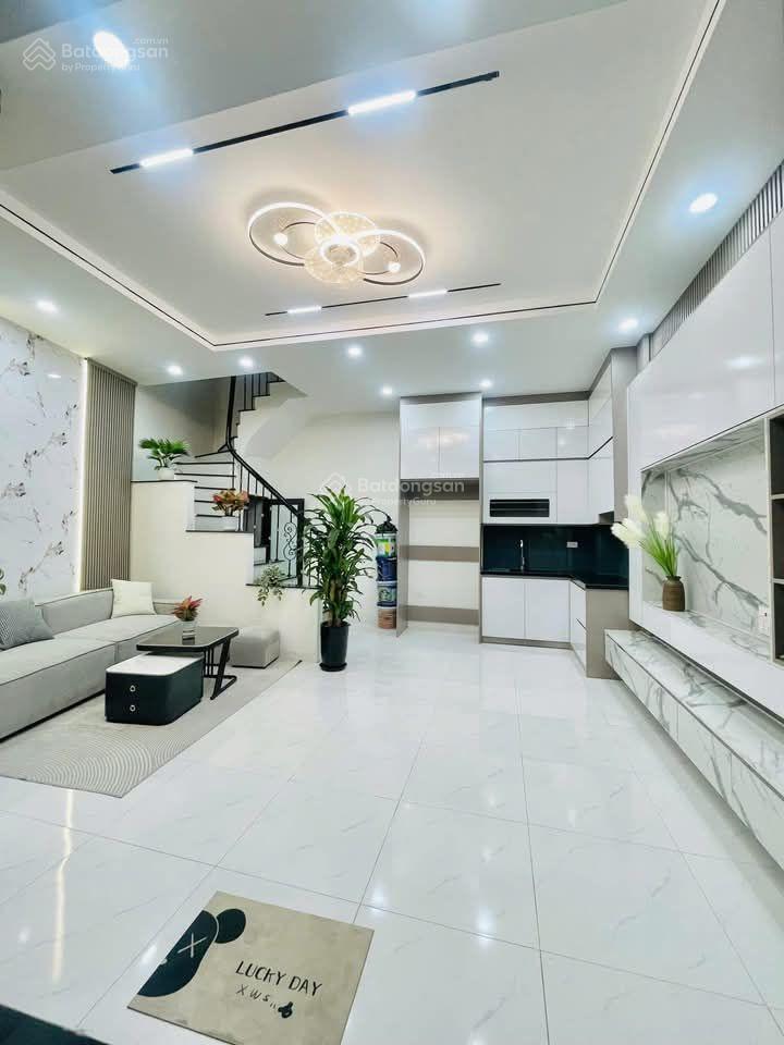 Quá hiếm! phố láng hạ, ba bước ra phố, ngõ 3 gác thông, cách ô tô 40m, sân xe riêng, 40m2*5t