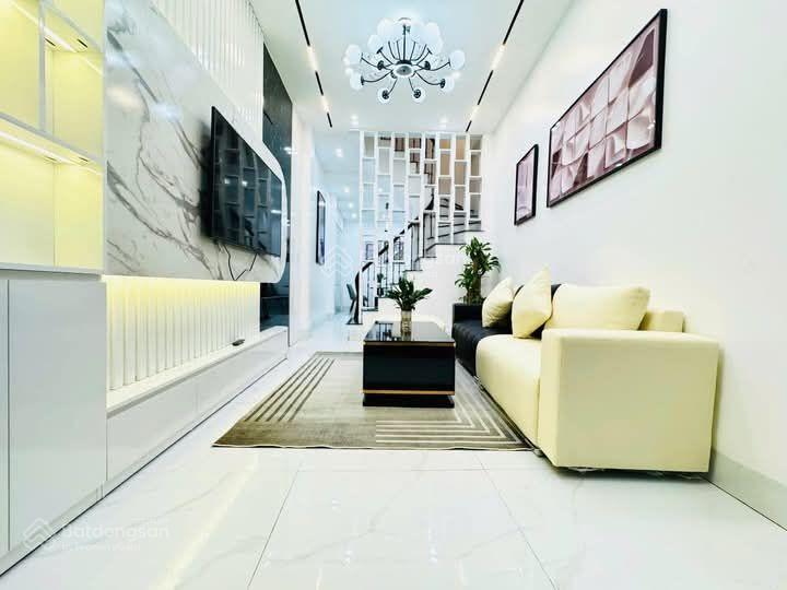 Quá hiếm! phố láng hạ, ba bước ra phố, ngõ 3 gác thông, cách ô tô 40m, sân xe riêng, 40m2*5t