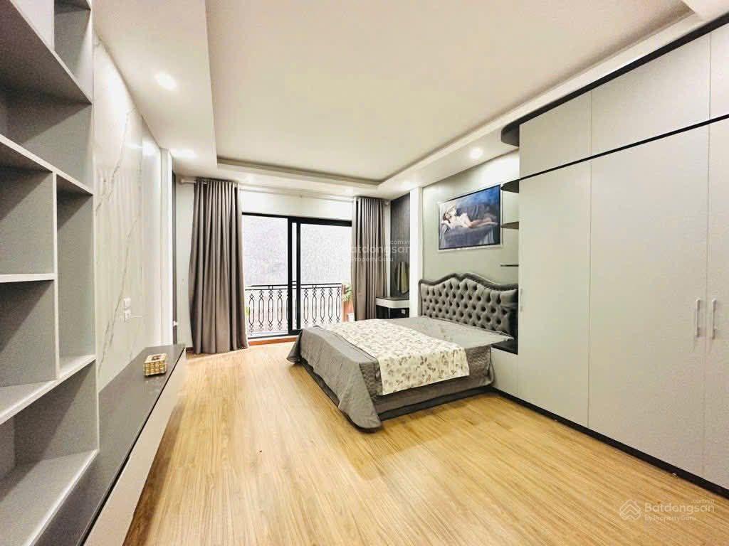 Bóc tem! nhà đẹp trường chinh, thang máy xịn, ngõ nông rộng thoáng, chỉ vài bước ra phố, dt 40m2*6t