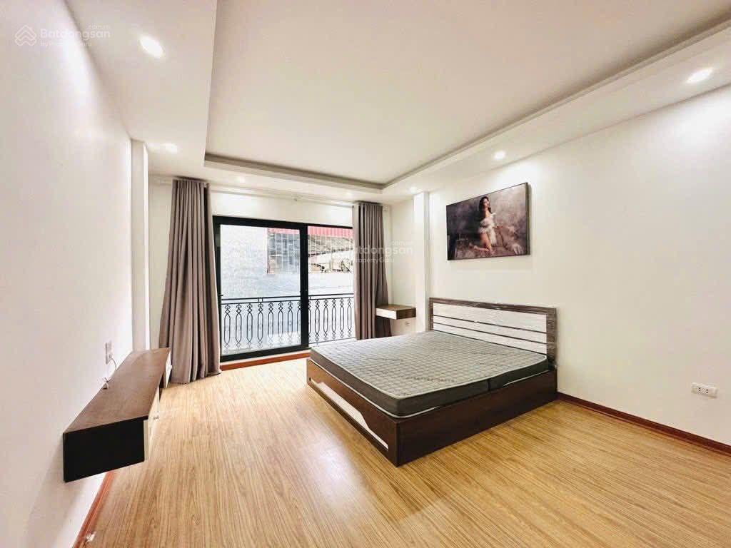 Bóc tem! nhà đẹp trường chinh, thang máy xịn, ngõ nông rộng thoáng, chỉ vài bước ra phố, dt 40m2*6t