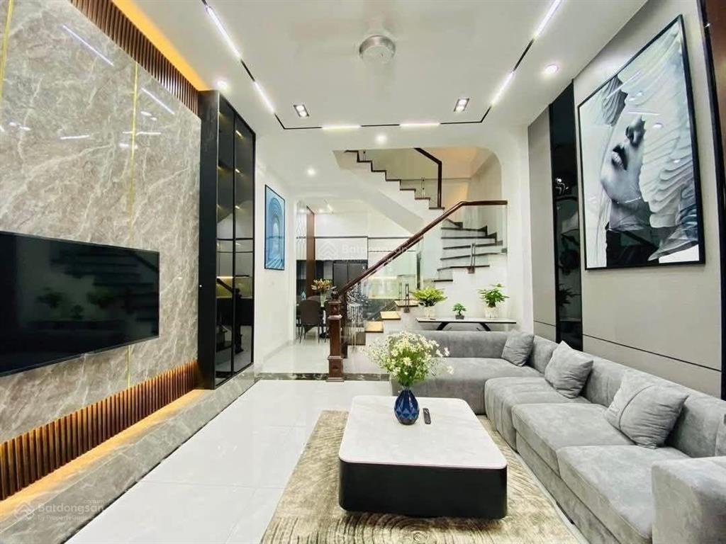 Bán nhà phố hào nam  an trạch, ngõ thông thoáng, 35m ô tô tránh, gần hoàng cầu, sân xe, 38m2*5t