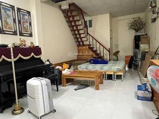 Mặt tiền sầm uất  ngang 8m  chia 2 căn đang dòng tiền 60tr/tháng  không lộ giới