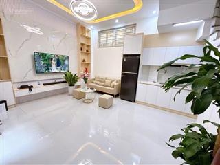 Thịnh quang  35m2  hai thoáng trước sau  nhà dân xây chắc chắn  chủ tặng full nội thất 