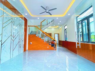 Bán nhà 1 trệt 1 lầu, 100m2, 4pn,3wc, đường gò cát, phú hữu, 2tỷ8 cho thuê, gần chợ, gần trung tâm.