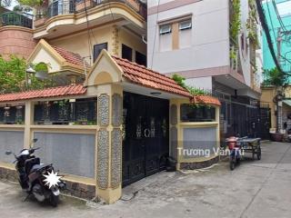 Bán biệt thự đẹp, ở ngay, 240m2 3t, căn góc, hxh tại phan xích long, p. 3, q. phú nhuận. 38 tỷ (tl)