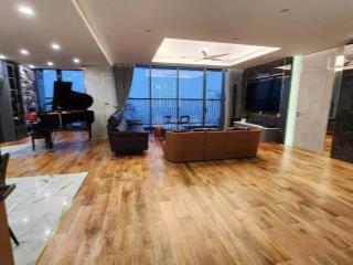 Cạnh n01t1 chỉ hơn 100 tr/m2 rẻ nhất ngoại giao đoàn  bán căn 4pn 130m2 view starlake tây hồ tây