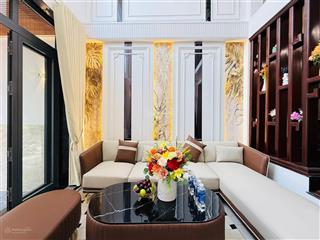 Bán nhà riêng tại cầu giấy, hà nội, 23 tỷ, 60m2, kinh doanh đỉnh, sổ vuông