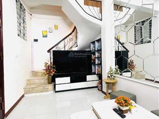 Hơn 6 tỷ bán nhà hoàn kiếm  1 nhà ra mặt phố  5 tầng sổ riêng  cho thuê dòng tiền 200 triệu/năm