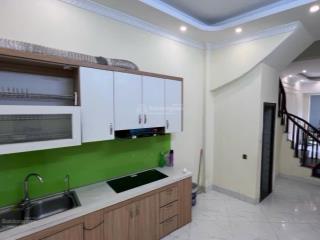 Chủ cần tiền bán nhà ngõ thông chợ ngọc thuỵ 38m2  7,99 tỷ