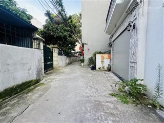 Mảnh đất vàng nguyễn văn cừ  7 chỗ ô tô vào đất thoải mái  70 m2  mt 4,5m  thông số lý tưởng