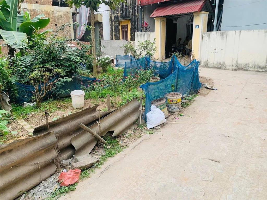 Lô góc thoáng đẹp có 1 không 2. xây nhà theo sở thích giá nhỉnh 4 tỷ. mrs trang 0969 656 ***