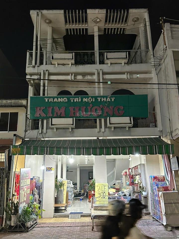 Chính chủ bán nhà mt 8m, 3 tầng, số 50 nguyễn đình chiểu, p1, tân an, la, có thang máy, 20tỷ, 160m2