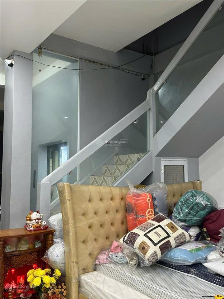 Chính chủ bán nhà mt 8m, 3 tầng, số 50 nguyễn đình chiểu, p1, tân an, la, có thang máy,18tỷ6, 160m2