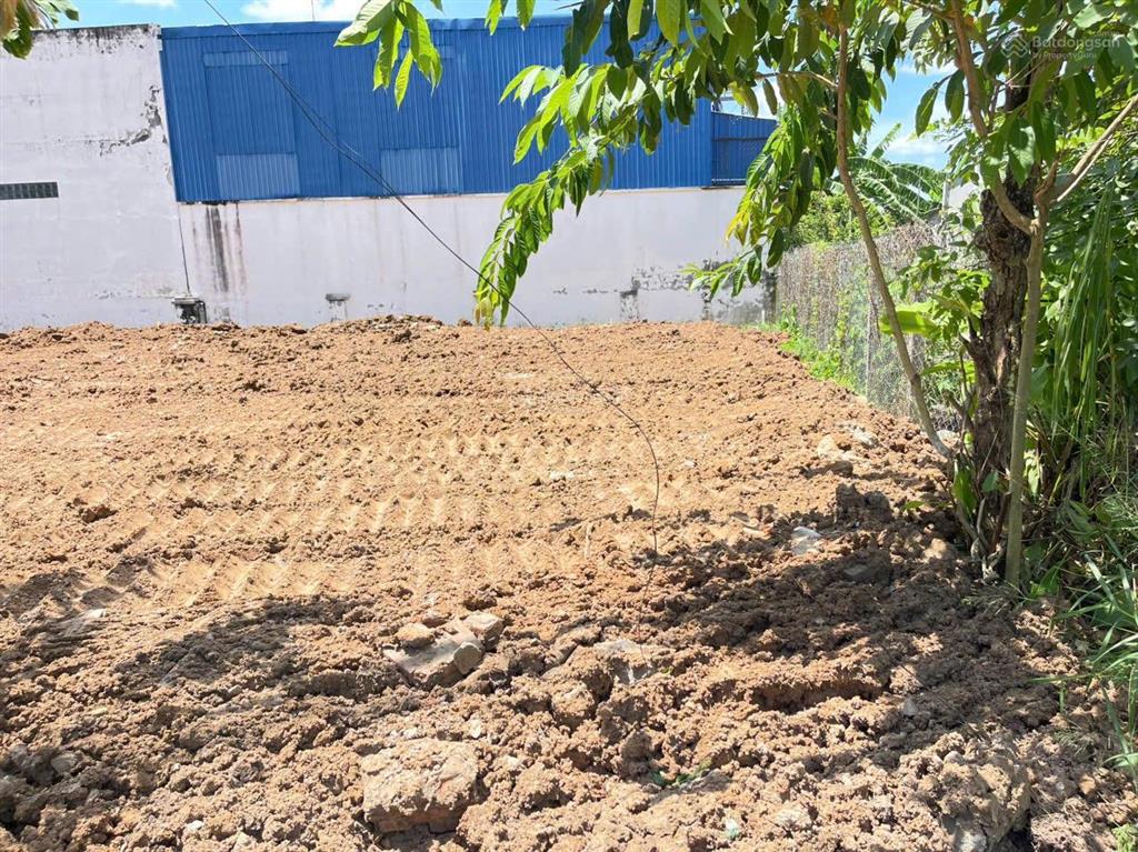 Bán gấp đất tại xã tân thông hội, 990 triệu, 105m2, mặt tiền 2m