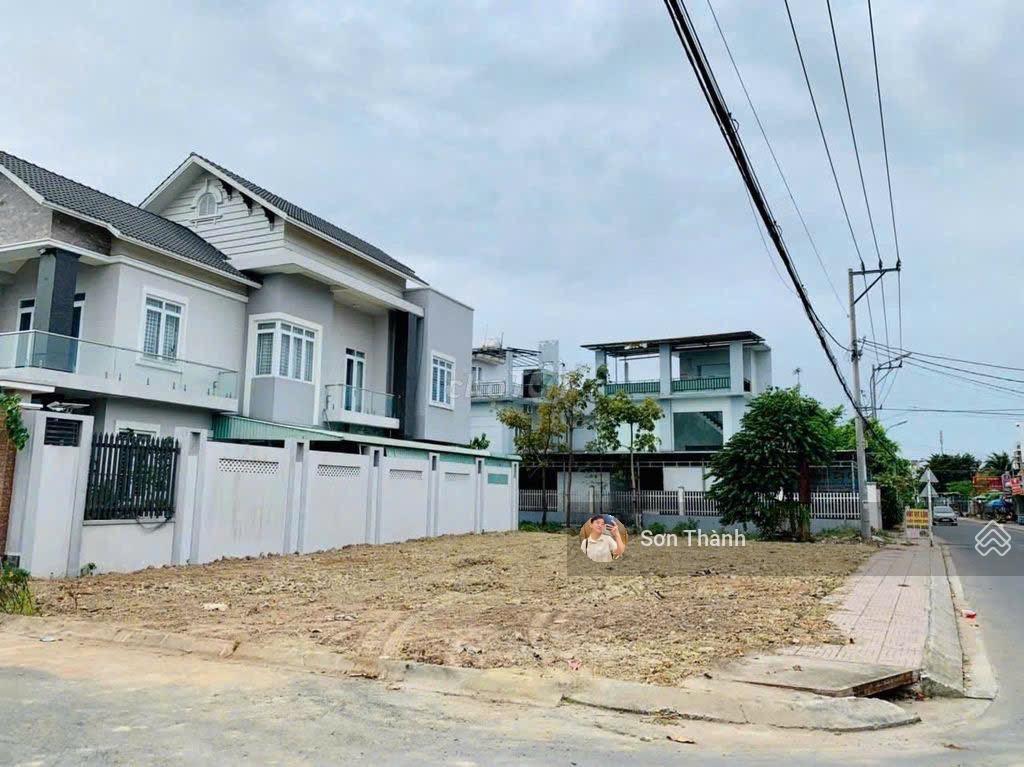 Sốt đất nhưng chủ cần bán lỗ 216m đường nhữ tiến hiến 2 mặt tiền giá 2tỷ bao sổ!
