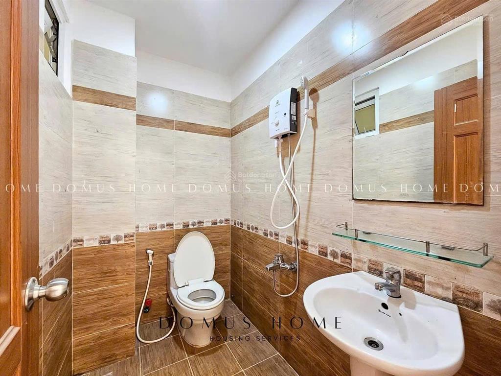 Studio fnt cao cấp ban công to riêng gần tdt  lotte  rmit  nttu cầu kênh tẻ dễ đi quận 4 quận 1