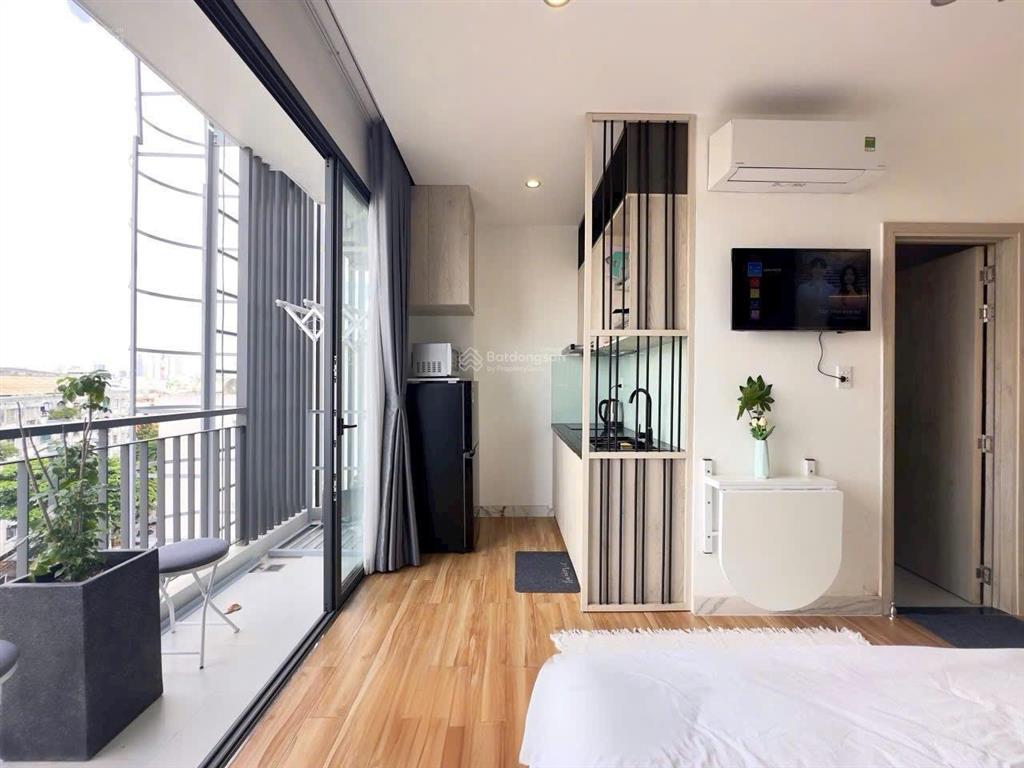 Chdv studio ban công, máy giặt riêng, mới 100% gần đh ufm, luật, ntt, quận 7