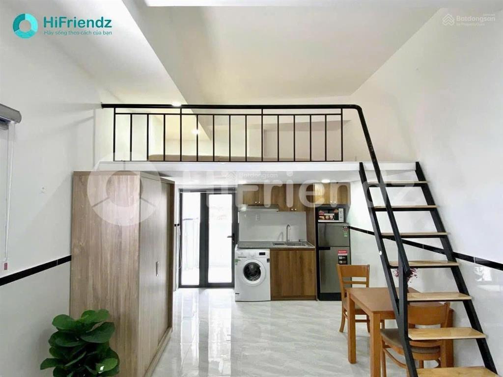 Cho thuê chdv fnt cao cấp gác cao mg riêng cửa sổ bancon to gần tdt  rmit  lotte dễ đi q4 q8