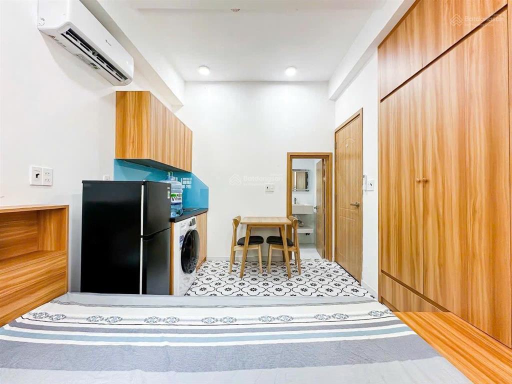 Cho thuê chdv mini bancon cửa sổ to fnt cao cấp mg riêng gần đh tdtrmitlotte dễ đi quận 4 quận 1