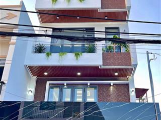Cần bán nhà ngay mt lâm văn bền, quận 7. 72,5m2 (5x14,5m). 1 trệt  4 lầu. sổ vuông vức cc ngay
