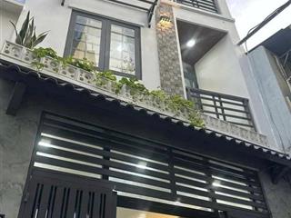 Xoay vốn bán gấp nhà ba vì, tân bình. giá 3,89tỷ/54,6m2(4,2mx13m). 1trệt,2lầu. sổ vuông vức